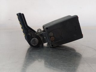 ENGANCHE CINTURON TRASERO DERECHO FORD FIESTA (CN