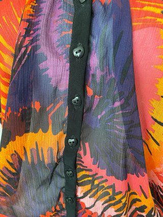 Blusón ligero multicolor Talla M