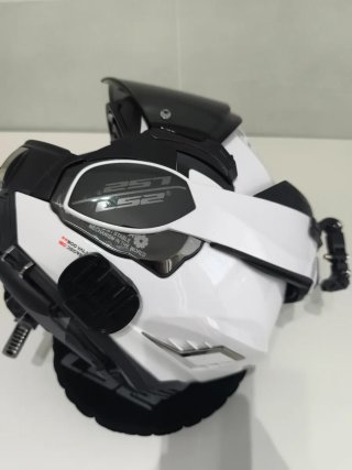 Casco LS2 Valiant F 900