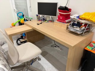 Mesa de oficina moderna