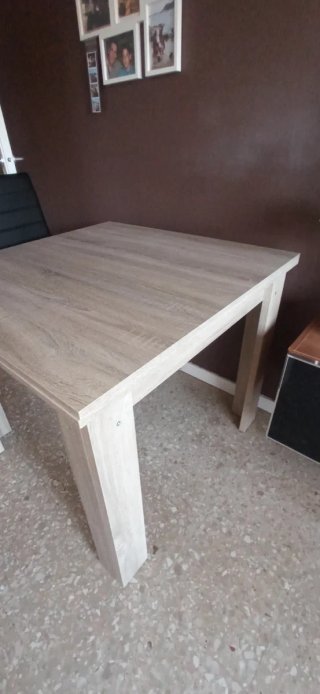 Mesa de comedor 90x90 extensible a 1'80