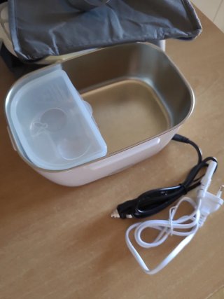 Nevera Eléctrica Portátil con Accesorios