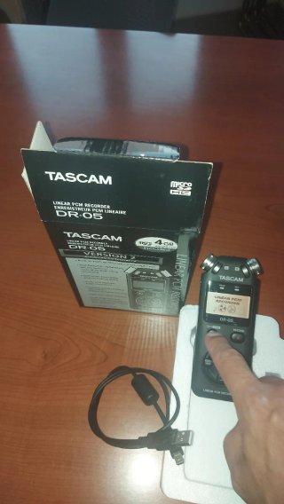 Registratore vocale Tascam DR-05 V2
