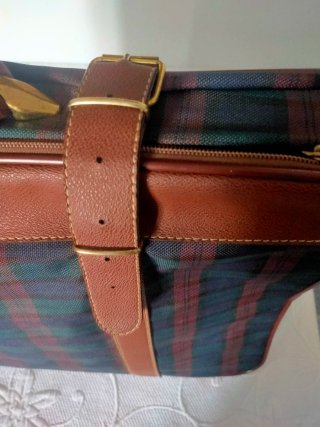 Maleta vintage cuadros Scorpio's