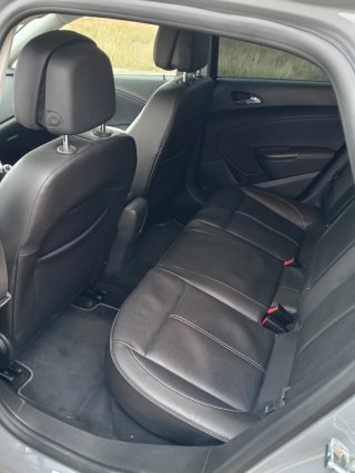 Opel Astra 2012