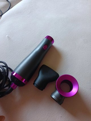 Secador de pelo con accesorios