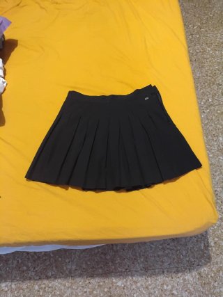 Minifalda negra plisada Talla M