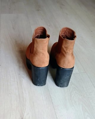 Botines de plataforma marrones