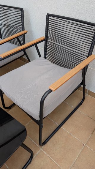 Conjunto de jardín: 2 sillones, sofá y mesa