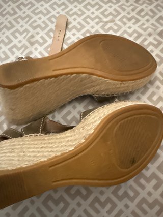 Sandalias de cuña verde oliva talla 39