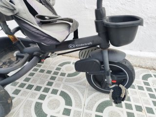 Triciclo infantil gris