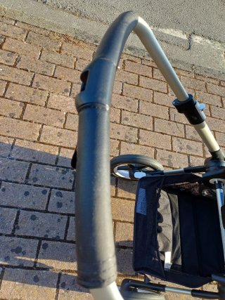 Bugaboo Fox 2 Silla + Capazo Gris
