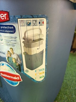 Nevera Curver Rubbermaid Azul