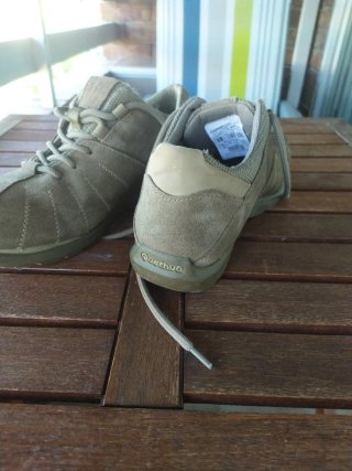 Zapatillas trekking beige/marrón mujer