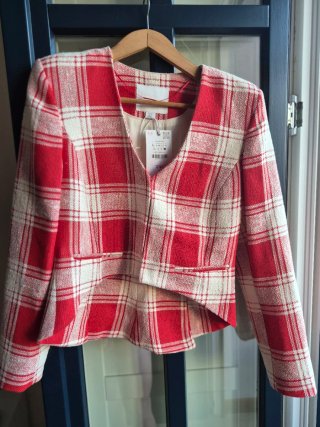 Americana Zara cuadros rojo y blanco