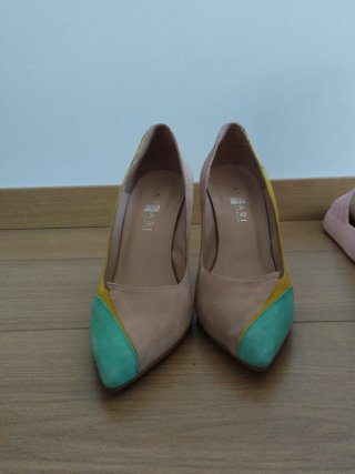 Zapatos de tacón mujer beige, verde y amarillo