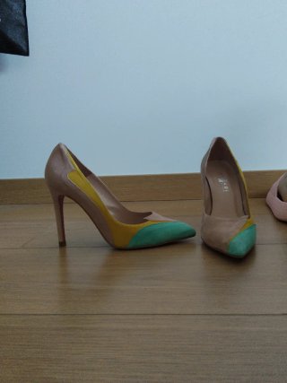 Zapatos de tacón mujer beige, verde y amarillo
