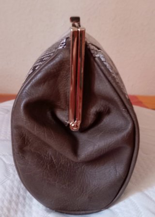 Bolso serpiente marrón