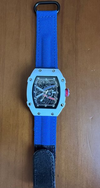 Reloj estilo RM 67-02 Blanco y Azul