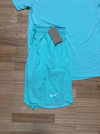 Conjunto Nike Running Celeste