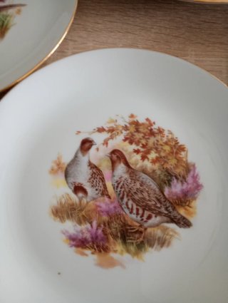 Juego de 4 platos de porcelana