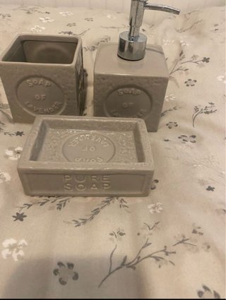 Set da bagno in ceramica Pure Soap