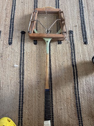 Raqueta vintage madera y red