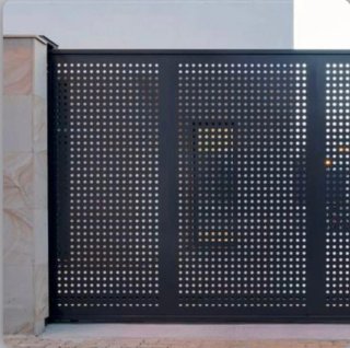 Puerta de Hierro Forjado con Diseño