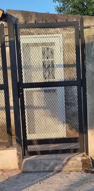 Puerta de Hierro Forjado con Diseño