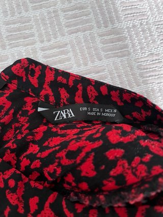 Vestido estampado leopardo rojo y negro