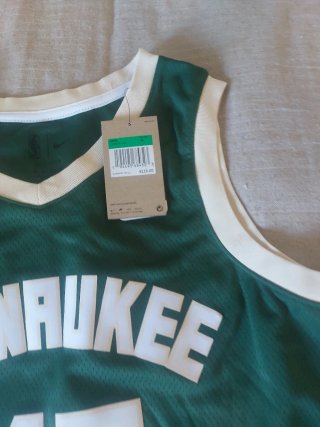 Camiseta Thanasis Antetokounmpo Firmada 43