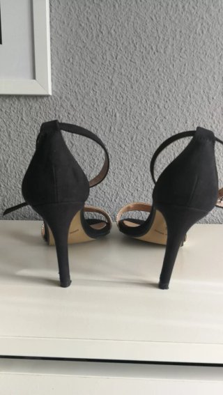 Sandalias mujer ante negro y dorado