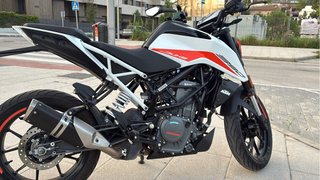 URGE KTM Duke 390 NAKED