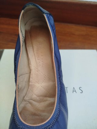 Zapatos de piel azul