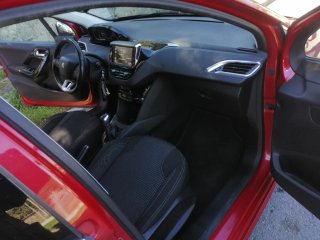 Peugeot 208 2017