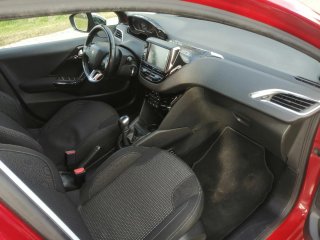 Peugeot 208 2017