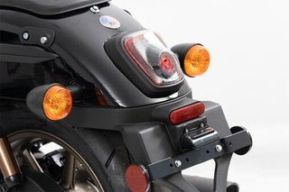 UM FREEDOM, motocicleta custom de 125 cc. (Nueva)