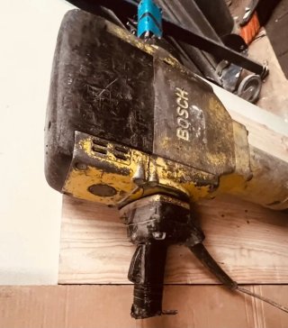 Martillo demoledor Bosch GSH 27 + cincel