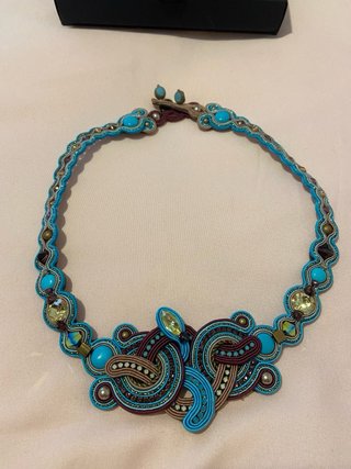 Collar MELIZI artesanal turquesa y morado