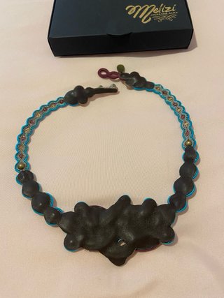 Collar MELIZI artesanal turquesa y morado