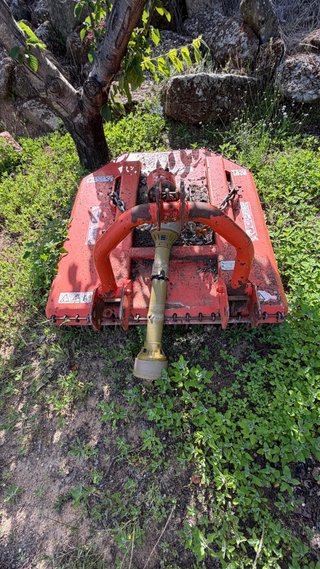 Tractor pasquali con todos los aperos