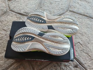 Scarpe Saucony Tempus 1 numero 44 1/2
