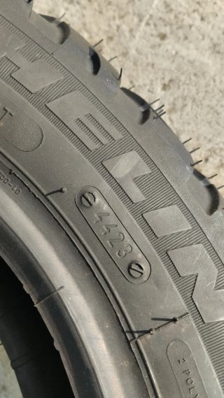 Neumático Michelin 130/90-10 Yamaha BW's