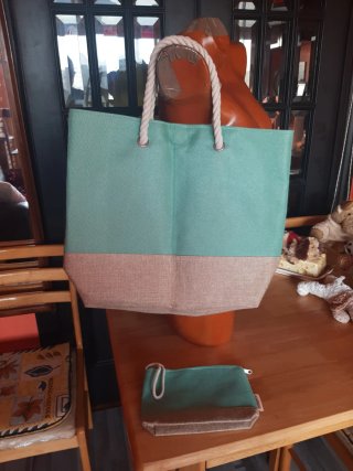 Bolsa y neceser Montibello playa