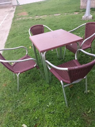 Mesa Terraza Granate resina