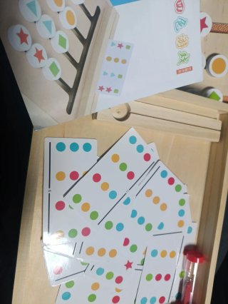 Juego de mesa Four-color game