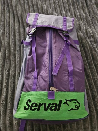 Mochila infantil Serval morada y verde