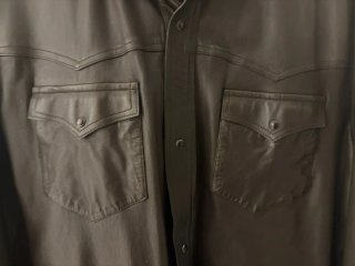 Sobrecamisa de piel marrón