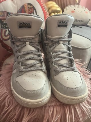 Adidas grises y blancas talla 38