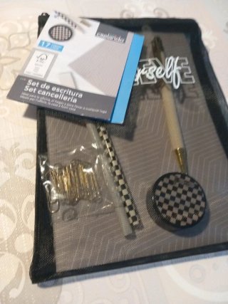 Set cancelleria completo nuovo